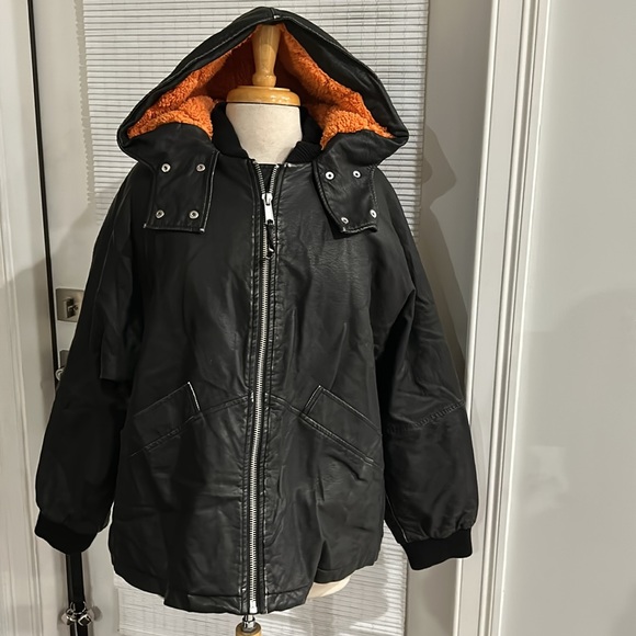 NWOT Free People / We the Free Moxy Trapeze Vegan Leather Jacket Size M Z534 - Picture 4 of 5